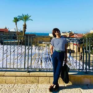 Meet your Posher, Emas